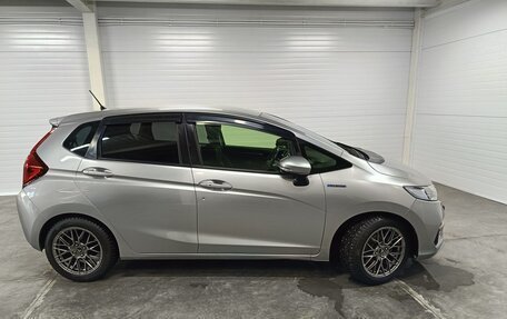 Honda Fit III, 2017 год, 999 900 рублей, 8 фотография