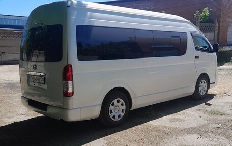 Toyota HiAce H200, 2022 год, 4 850 000 рублей, 3 фотография