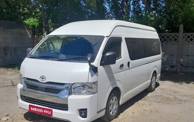 Toyota HiAce H200, 2022 год, 4 850 000 рублей, 1 фотография