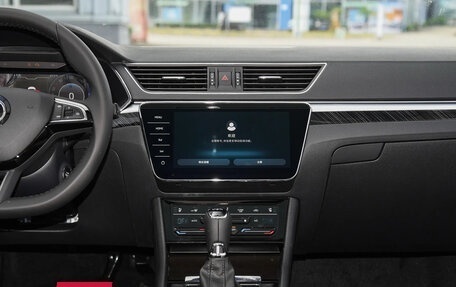 Skoda Superb III рестайлинг, 2025 год, 3 380 000 рублей, 11 фотография