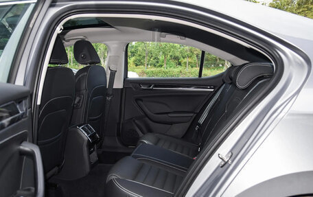 Skoda Superb III рестайлинг, 2025 год, 3 380 000 рублей, 18 фотография