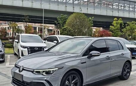 Volkswagen Golf VIII, 2022 год, 1 332 000 рублей, 1 фотография