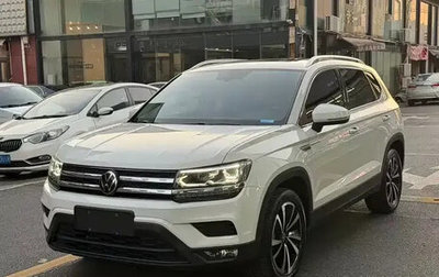 Volkswagen Tiguan II, 2021 год, 1 720 000 рублей, 1 фотография