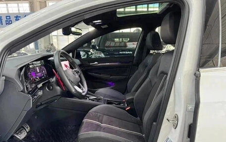 Volkswagen Golf VIII, 2022 год, 1 450 000 рублей, 6 фотография