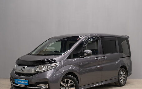 Honda Stepwgn IV, 2017 год, 1 999 000 рублей, 3 фотография