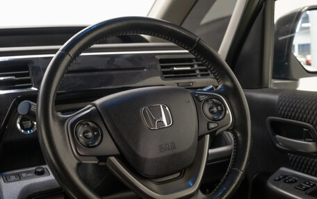 Honda Stepwgn IV, 2017 год, 1 999 000 рублей, 10 фотография