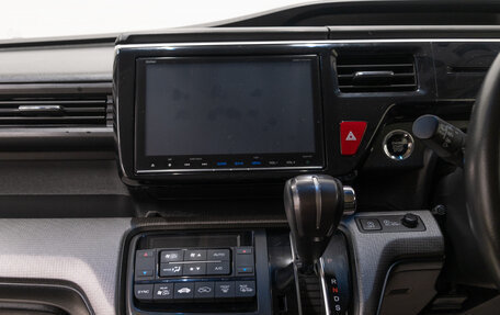 Honda Stepwgn IV, 2017 год, 1 999 000 рублей, 15 фотография