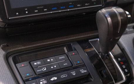 Honda Stepwgn IV, 2017 год, 1 999 000 рублей, 17 фотография