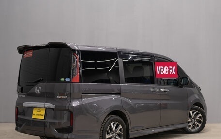 Honda Stepwgn IV, 2017 год, 1 999 000 рублей, 6 фотография