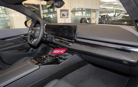 BMW 5 серия, 2025 год, 16 200 000 рублей, 8 фотография