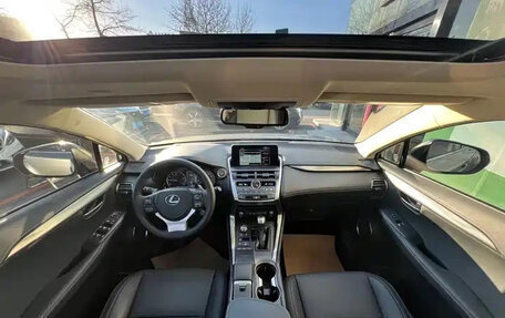 Lexus NX I, 2021 год, 3 100 000 рублей, 6 фотография