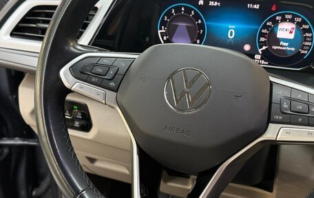 Volkswagen Multivan, 2022 год, 4 950 000 рублей, 13 фотография