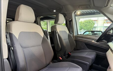 Volkswagen Multivan, 2022 год, 4 950 000 рублей, 20 фотография