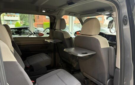 Volkswagen Multivan, 2022 год, 4 950 000 рублей, 22 фотография