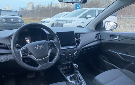 Hyundai Solaris II рестайлинг, 2021 год, 1 495 000 рублей, 4 фотография