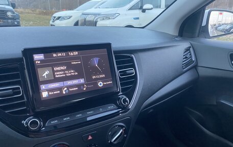 Hyundai Solaris II рестайлинг, 2021 год, 1 495 000 рублей, 8 фотография