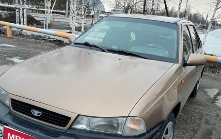Daewoo Nexia I рестайлинг, 2002 год, 70 000 рублей, 1 фотография