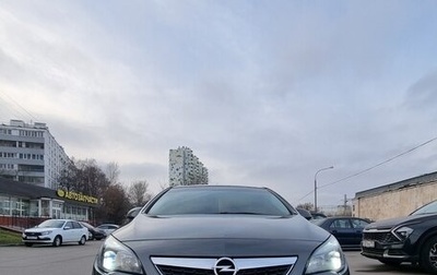 Opel Astra J, 2011 год, 735 000 рублей, 1 фотография