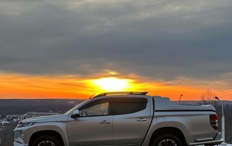 Mitsubishi L200 IV рестайлинг, 2019 год, 2 825 000 рублей, 4 фотография