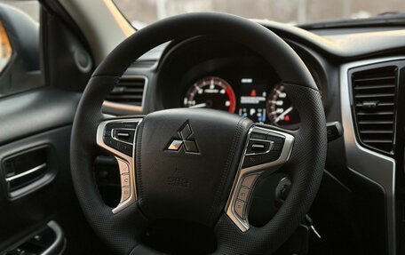 Mitsubishi L200 IV рестайлинг, 2019 год, 2 825 000 рублей, 10 фотография