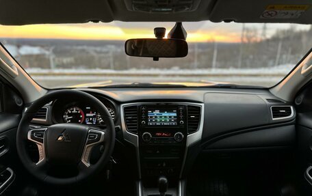 Mitsubishi L200 IV рестайлинг, 2019 год, 2 825 000 рублей, 9 фотография