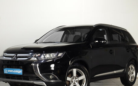 Mitsubishi Outlander III рестайлинг 3, 2016 год, 1 649 000 рублей, 3 фотография