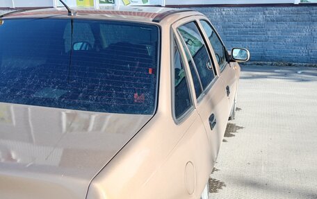 Daewoo Nexia I рестайлинг, 2002 год, 70 000 рублей, 6 фотография