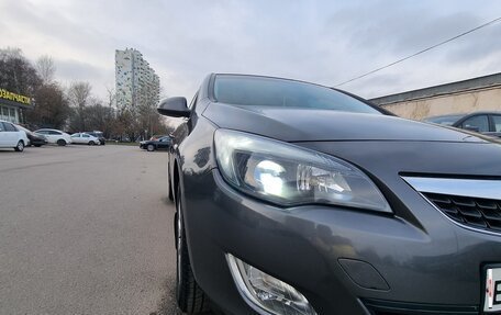 Opel Astra J, 2011 год, 735 000 рублей, 3 фотография