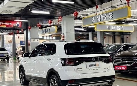 Volkswagen T-Cross I, 2022 год, 1 745 000 рублей, 4 фотография