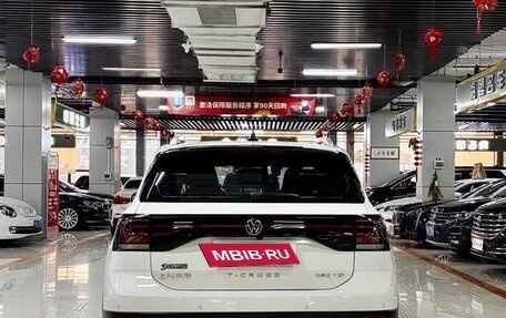 Volkswagen T-Cross I, 2022 год, 1 745 000 рублей, 5 фотография