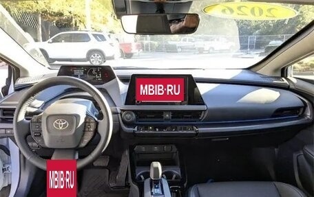 Toyota Prius IV XW50, 2025 год, 4 302 000 рублей, 14 фотография