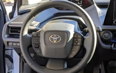 Toyota Prius IV XW50, 2025 год, 4 302 000 рублей, 15 фотография