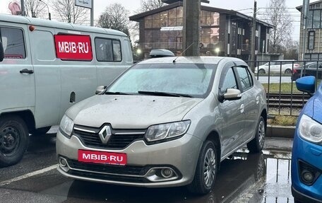 Renault Logan II, 2015 год, 679 000 рублей, 1 фотография