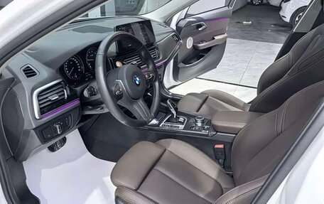 BMW 1 серия, 2022 год, 1 900 000 рублей, 8 фотография