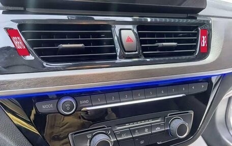 BMW 1 серия, 2022 год, 1 900 000 рублей, 11 фотография