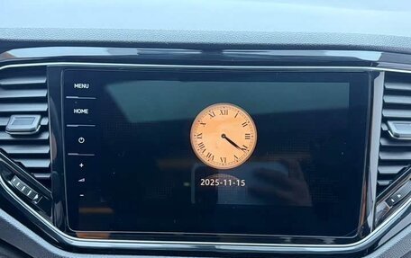 Volkswagen T-Roc I, 2022 год, 2 480 010 рублей, 16 фотография