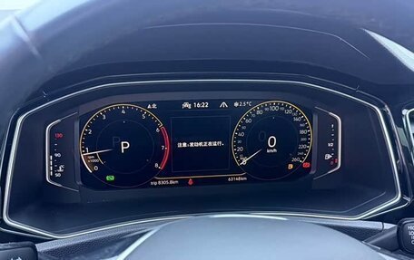 Volkswagen T-Roc I, 2022 год, 2 480 010 рублей, 11 фотография