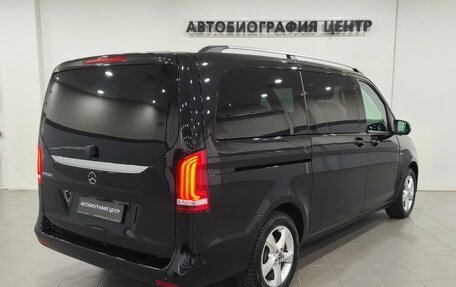 Mercedes-Benz V-Класс, 2017 год, 3 890 000 рублей, 4 фотография