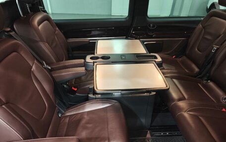 Mercedes-Benz V-Класс, 2017 год, 3 890 000 рублей, 34 фотография