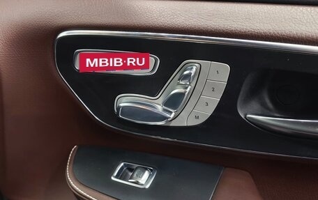 Mercedes-Benz V-Класс, 2017 год, 3 890 000 рублей, 38 фотография