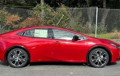 Toyota Prius IV XW50, 2025 год, 4 489 000 рублей, 2 фотография