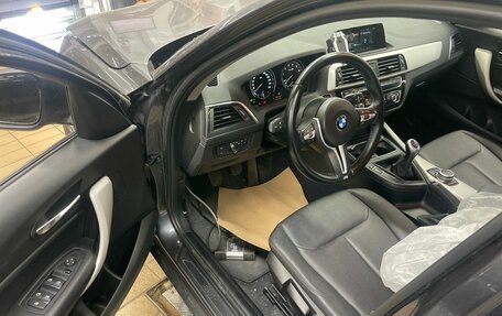 BMW 1 серия, 2018 год, 1 950 000 рублей, 6 фотография