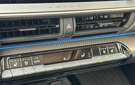Toyota Prius IV XW50, 2025 год, 4 489 000 рублей, 17 фотография