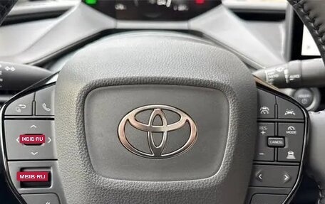 Toyota Prius IV XW50, 2025 год, 4 489 000 рублей, 13 фотография