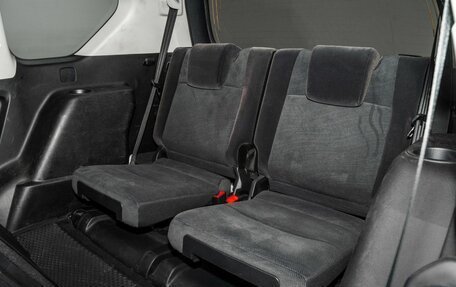 Toyota Land Cruiser Prado 150 рестайлинг 2, 2019 год, 4 400 000 рублей, 8 фотография