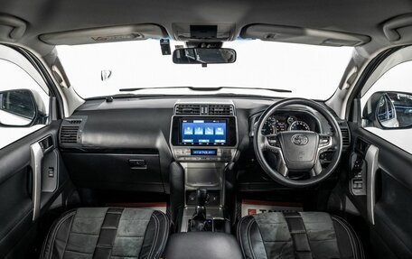 Toyota Land Cruiser Prado 150 рестайлинг 2, 2019 год, 4 400 000 рублей, 9 фотография