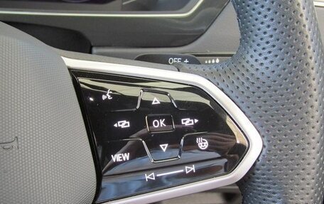 Volkswagen Tiguan II, 2022 год, 1 950 000 рублей, 34 фотография