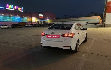 Hyundai Solaris II рестайлинг, 2018 год, 650 000 рублей, 2 фотография