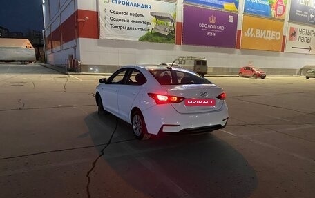 Hyundai Solaris II рестайлинг, 2018 год, 650 000 рублей, 3 фотография