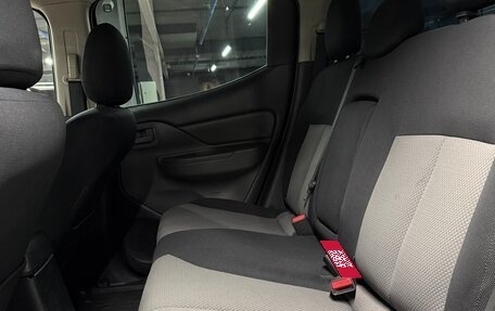 Mitsubishi L200 IV рестайлинг, 2018 год, 1 955 000 рублей, 10 фотография